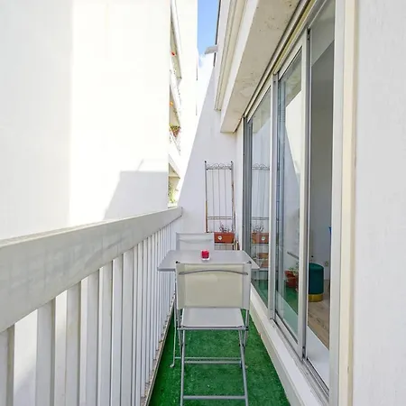 Nice Apt With Balcony Near Alesia
